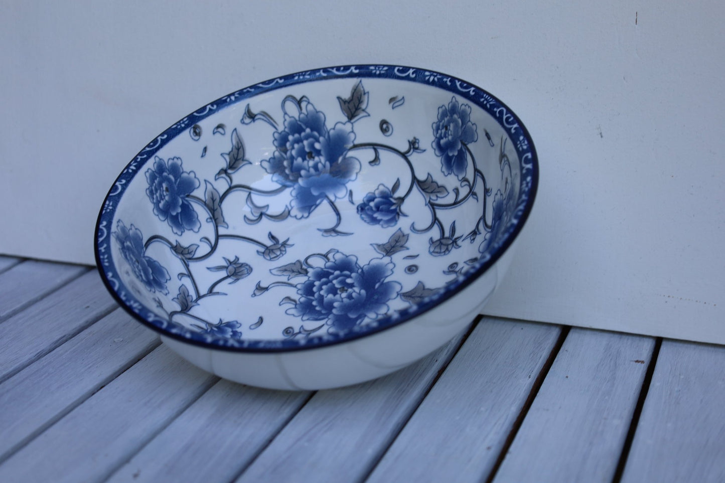 Keramik-Schale Weiß-Blau mit Blumenmuster - Obstschale Landhausstil Ø 19 cm {{ Shabby Chic und Landhaus Deko }} {{ www.Stein-Alt.de }}