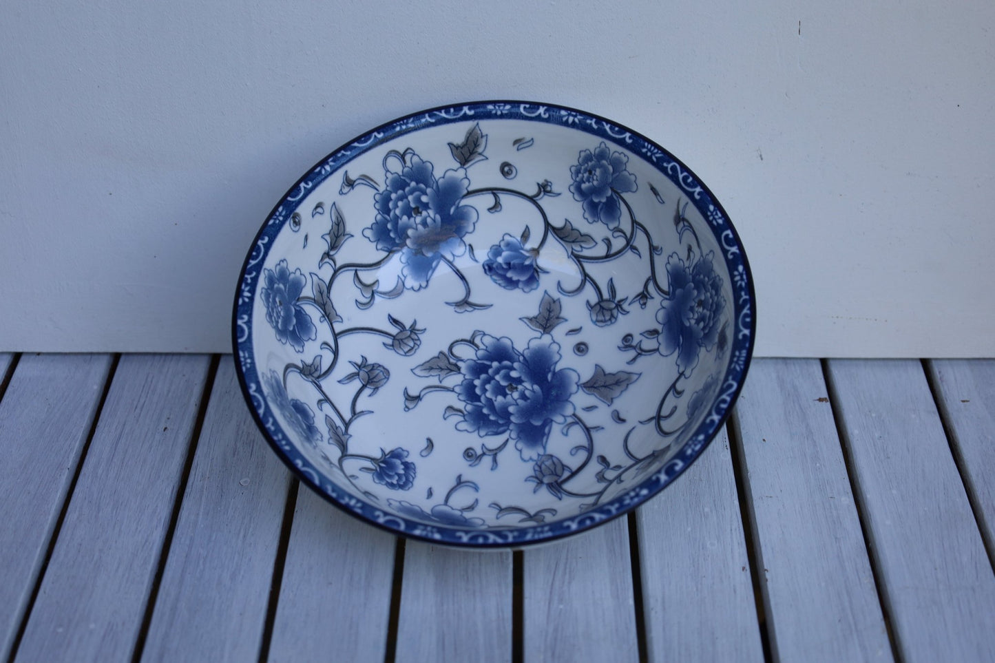 Keramik-Schale Weiß-Blau mit Blumenmuster - Obstschale Landhausstil Ø 19 cm {{ Shabby Chic und Landhaus Deko }} {{ www.Stein-Alt.de }}