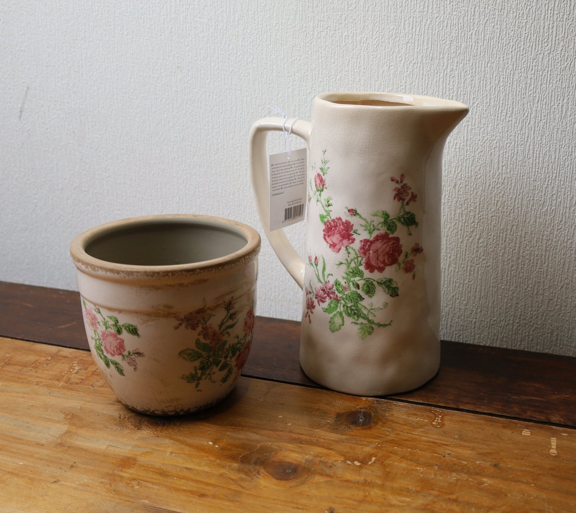 Vintage Blumentopf mit Rosenmotiv - Rosa Beige Keramik Übertopf Shabby Chic {{ Shabby Chic und Landhaus Deko }} {{ www.Stein-Alt.de }}