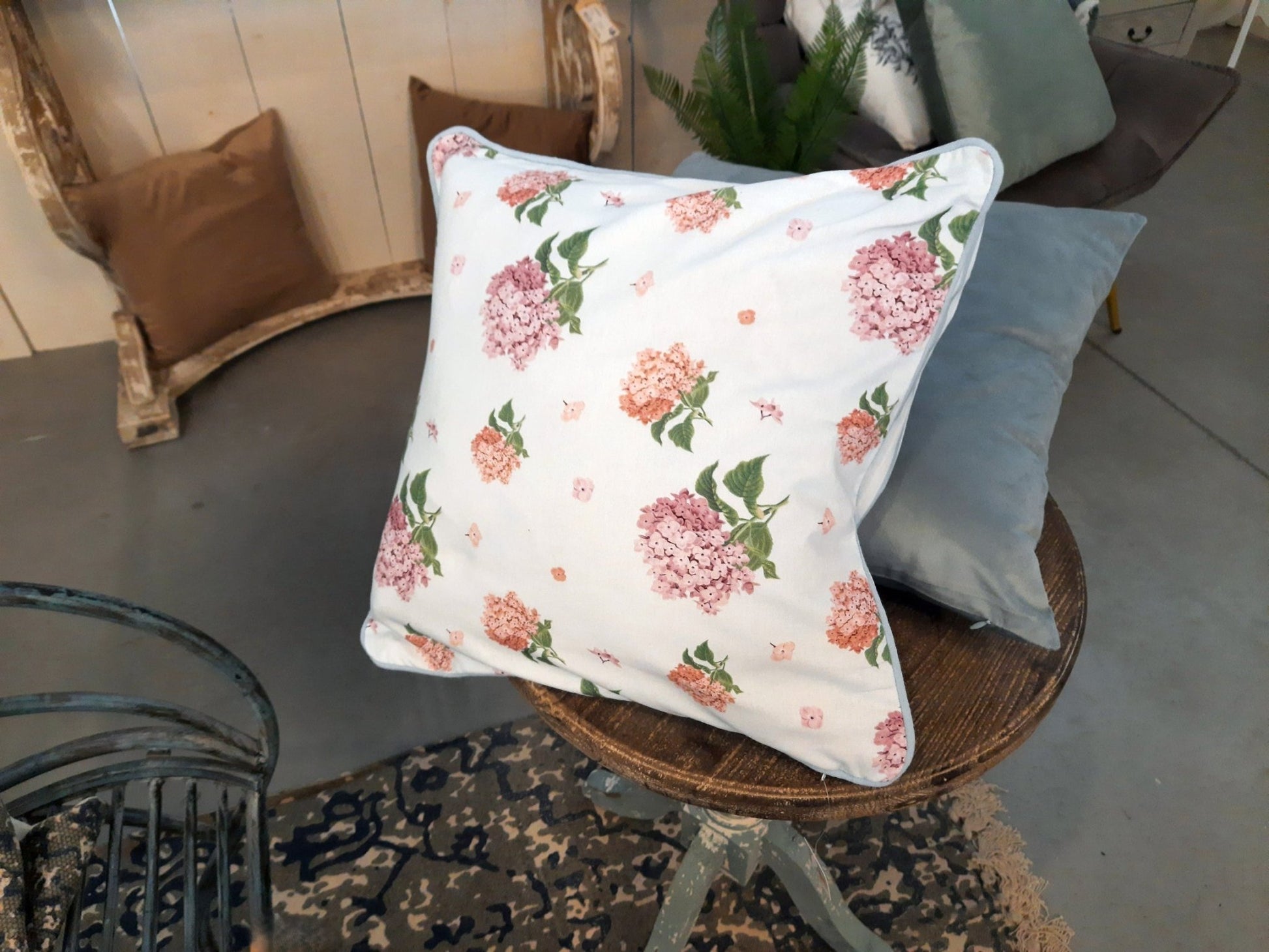 Kissenbezug Hortensien 40x40 cm - 100% Baumwolle Blau Rosa - Landhausstil {{ Shabby Chic und Landhaus Deko }} {{ www.Stein-Alt.de }}