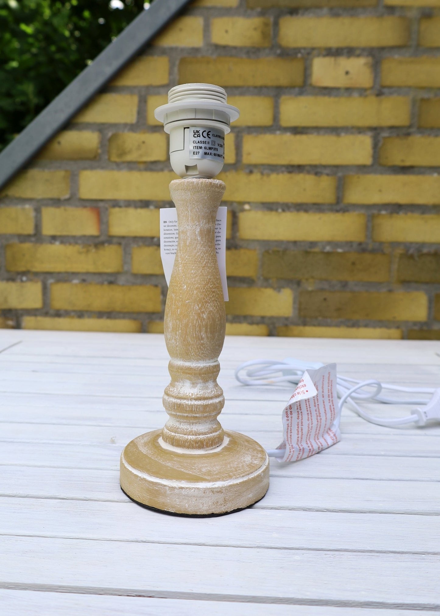 Lampenfuß Holz Braun E27 - Lampensockel ohne Schirm Landhausstil {{ Shabby Chic und Landhaus Deko }} {{ www.Stein-Alt.de }}