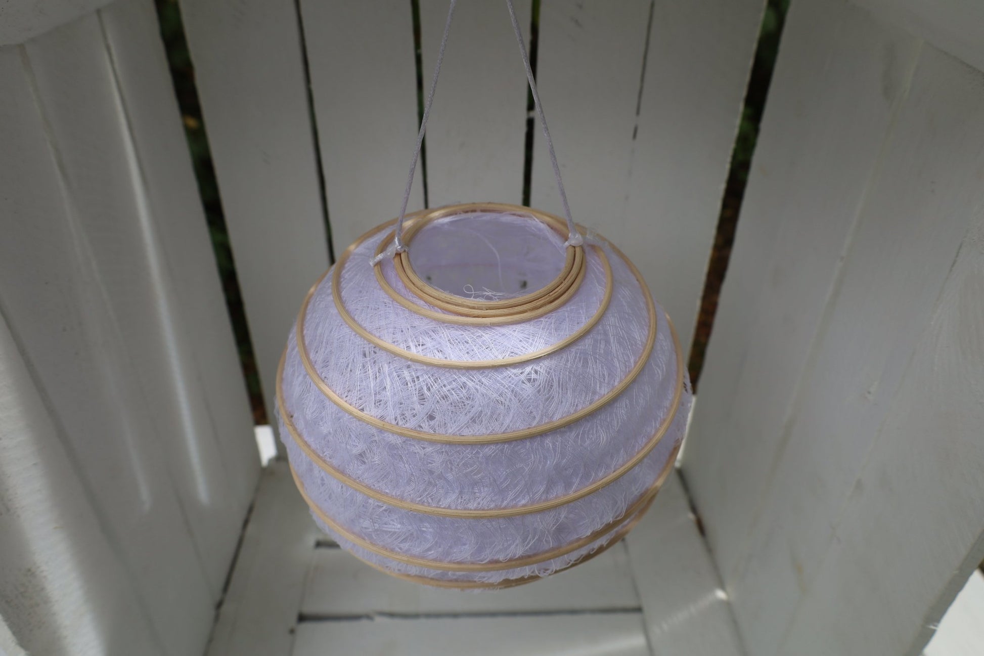 Lampion aus Baumwolle Weiß Ø 20cm - Romantische Gartendekoration {{ Shabby Chic und Landhaus Deko }} {{ www.Stein-Alt.de }}