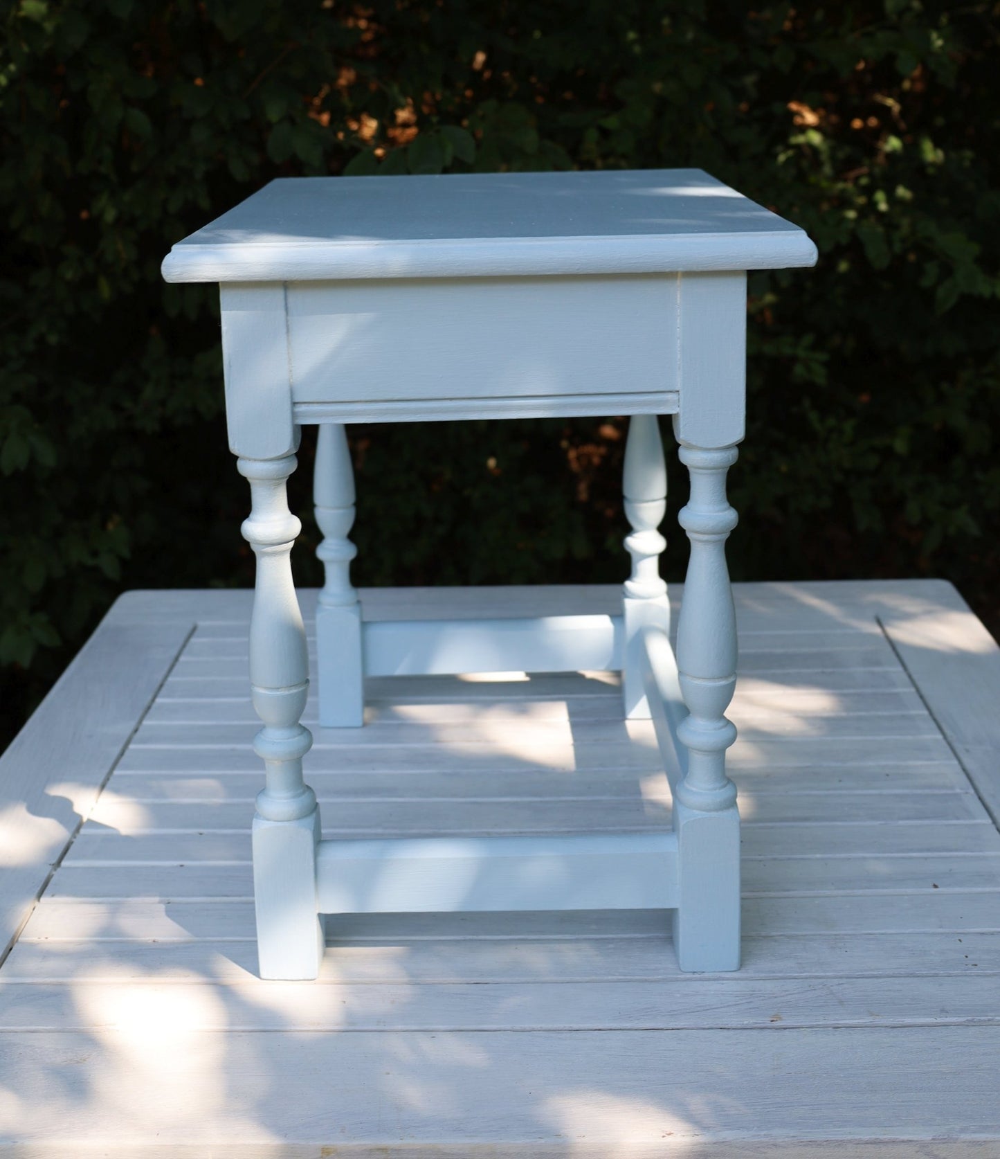 Maritime Beistelltische Blau – 3er Set aus Eiche massiv, Shabby Chic Upcycling {{ Shabby Chic und Landhaus Deko }} {{ www.Stein-Alt.de }}