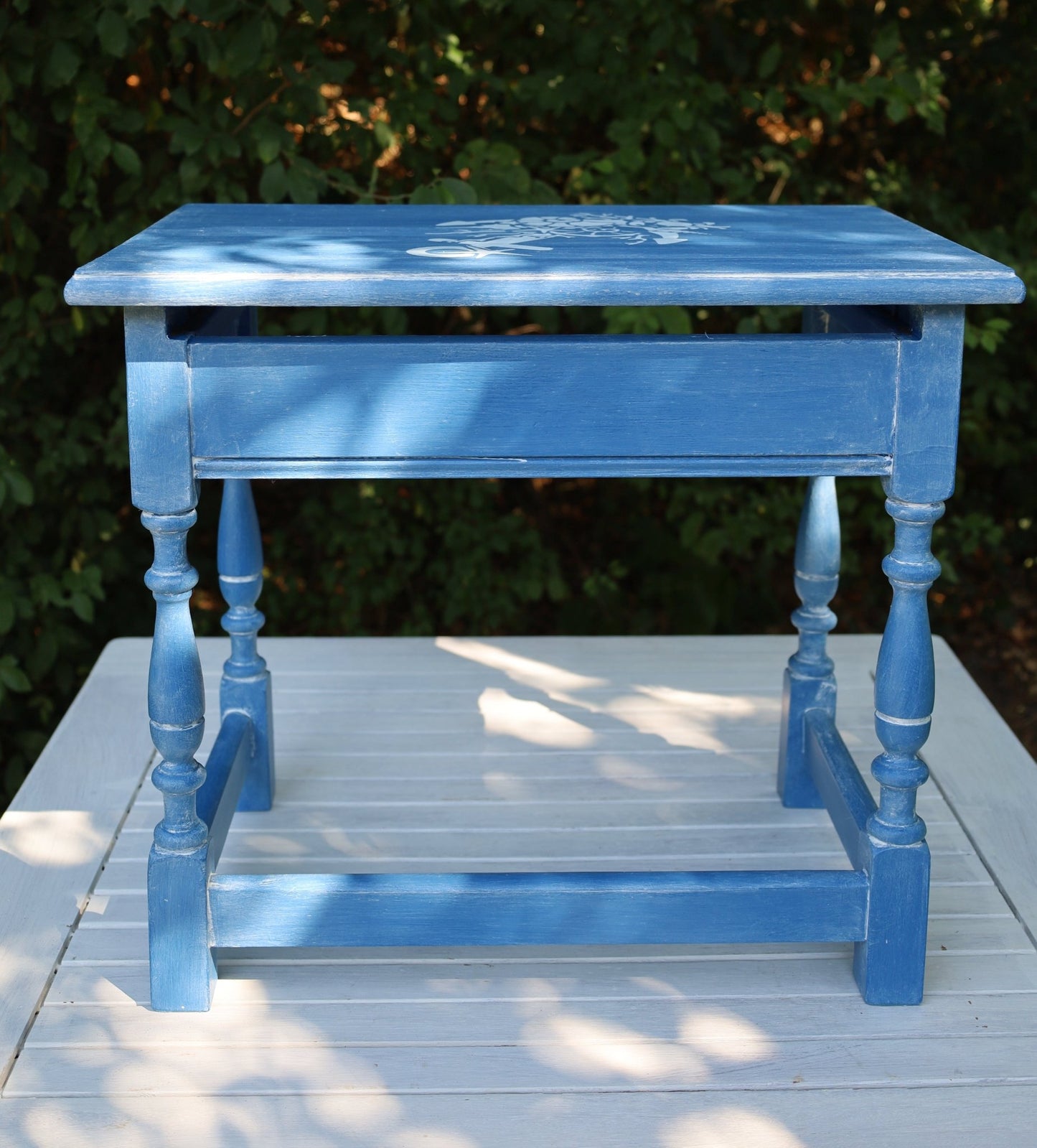 Maritime Beistelltische Blau – 3er Set aus Eiche massiv, Shabby Chic Upcycling {{ Shabby Chic und Landhaus Deko }} {{ www.Stein-Alt.de }}