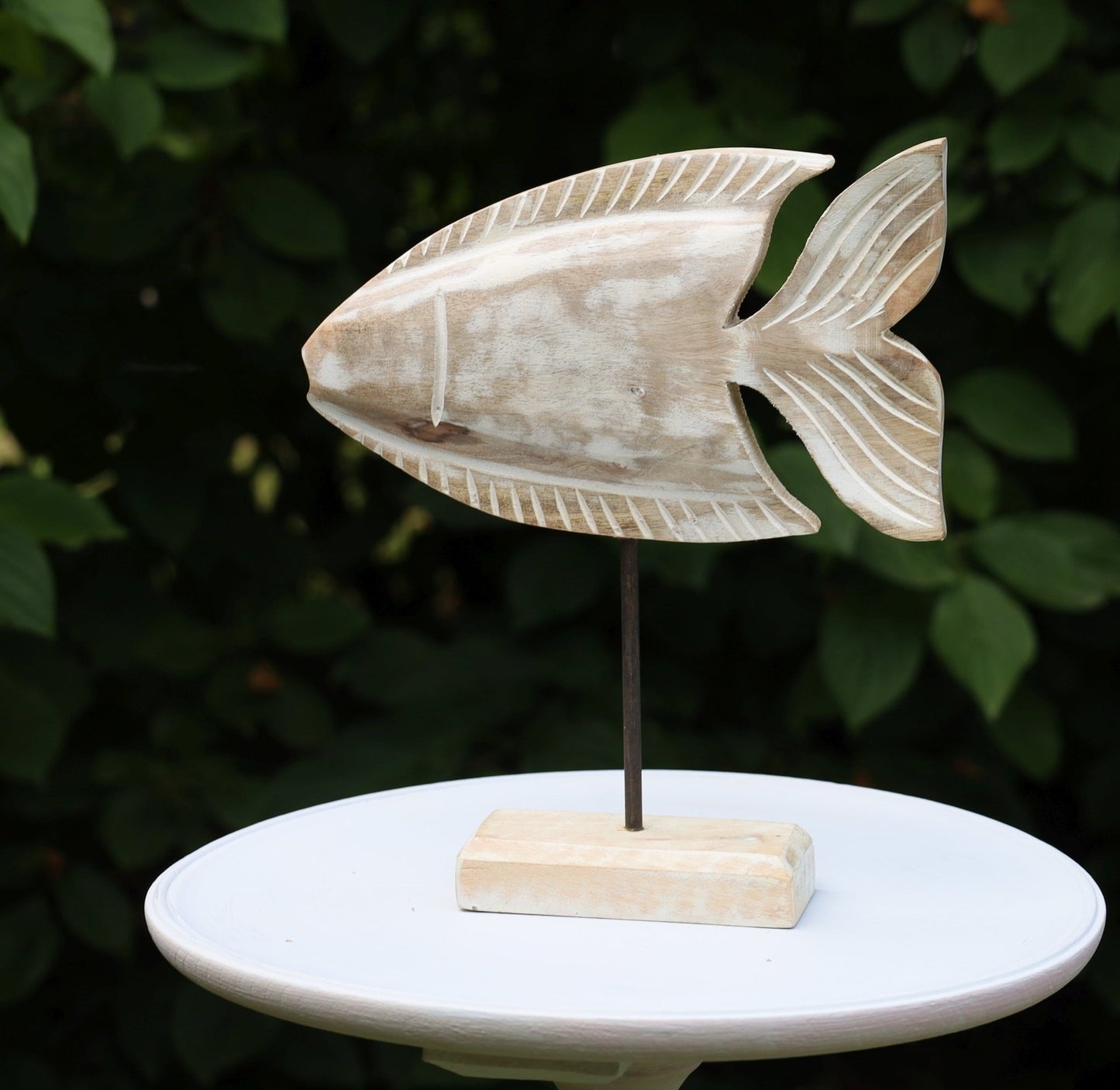 Maritime Fisch-Figur aus Holz in Braun- Weiß - Landhausstil Deko {{ Shabby Chic und Landhaus Deko }} {{ www.Stein-Alt.de }}