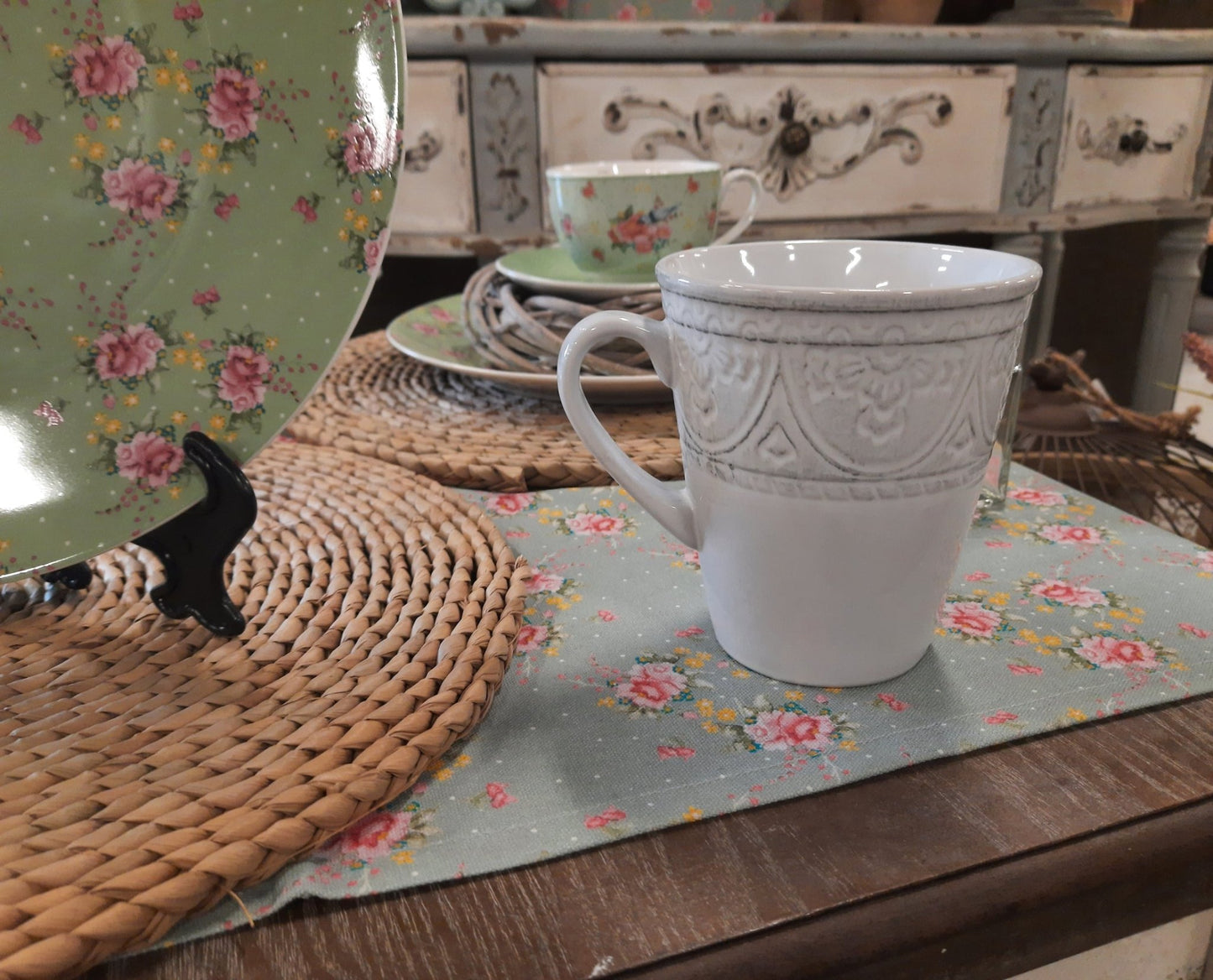 Maxi Becher Landhausstil Weiß 450ml - Keramik Tasse Shabby Chic {{ Shabby Chic und Landhaus Deko }} {{ www.Stein-Alt.de }}
