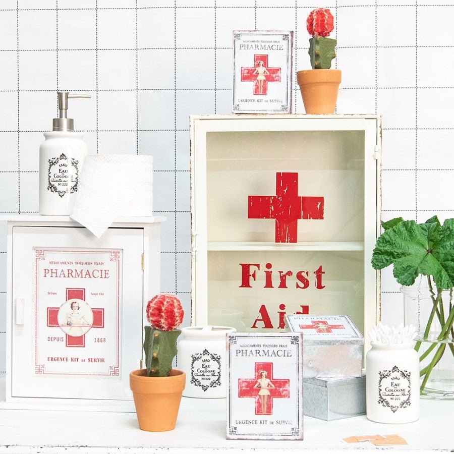 Medizinschrank Holz Weiß-Rot - Vintage Apothekerschrank Landhausstil {{ Shabby Chic und Landhaus Deko }} {{ www.Stein-Alt.de }}