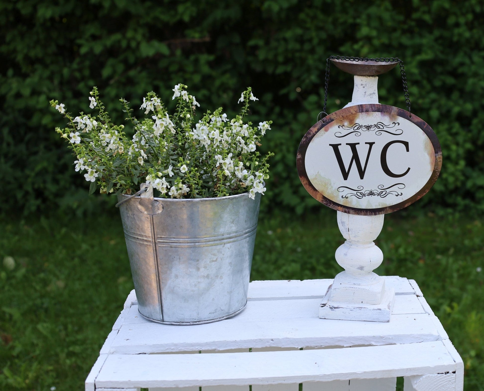 Nostalgie Türschild Gäste-WC - Vintage Metall Schild Shabby Chic {{ Shabby Chic und Landhaus Deko }} {{ www.Stein-Alt.de }}