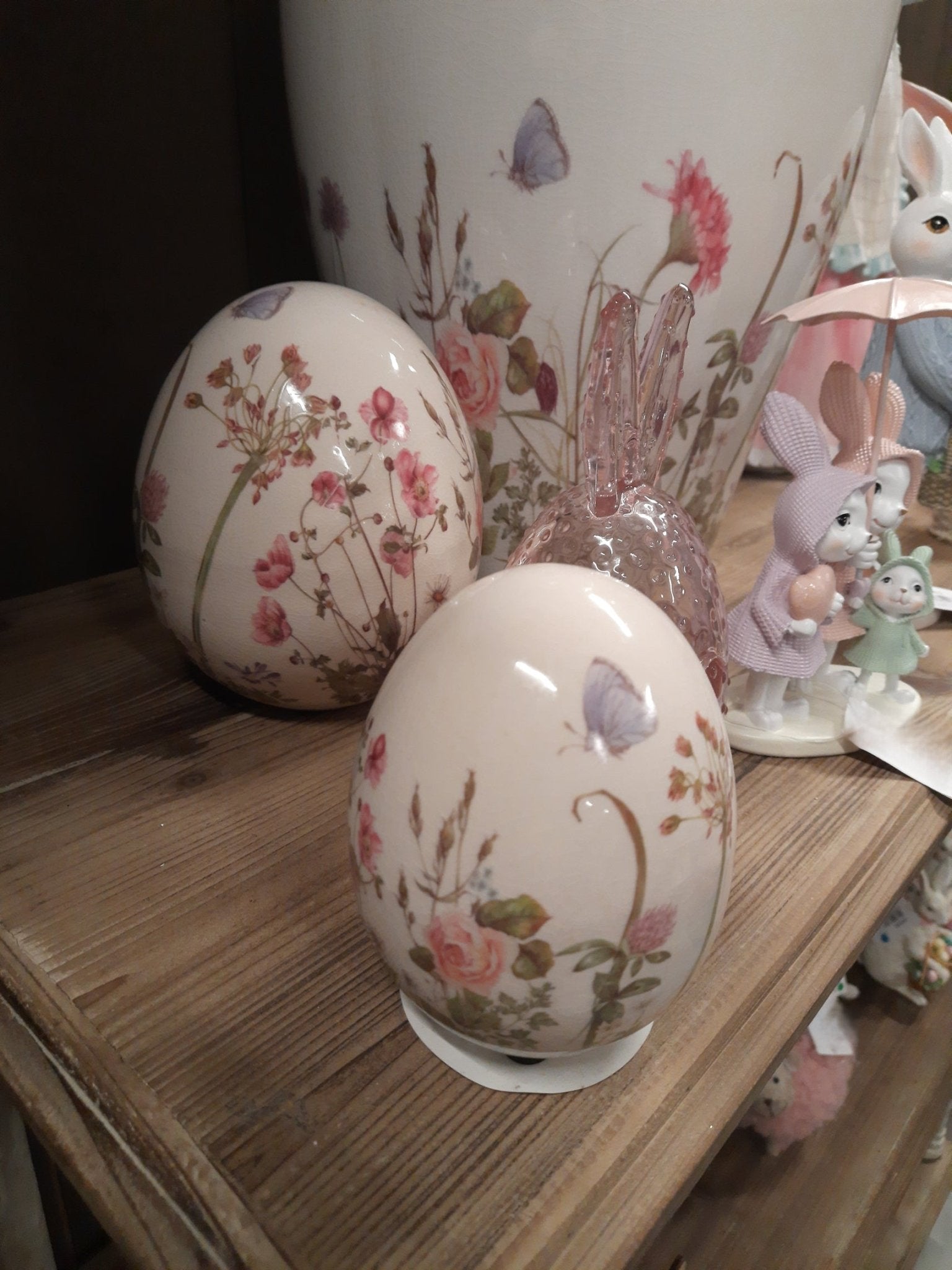 Oster-Ei Keramik Blumenwiese – Frühlingsdeko Landhausstil {{ Shabby Chic und Landhaus Deko }} {{ www.Stein-Alt.de }}