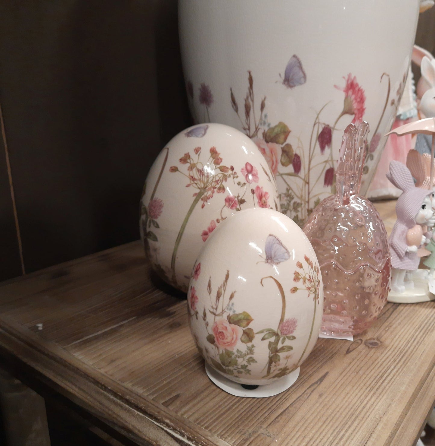 Oster-Ei Keramik Blumenwiese – Frühlingsdeko Landhausstil {{ Shabby Chic und Landhaus Deko }} {{ www.Stein-Alt.de }}