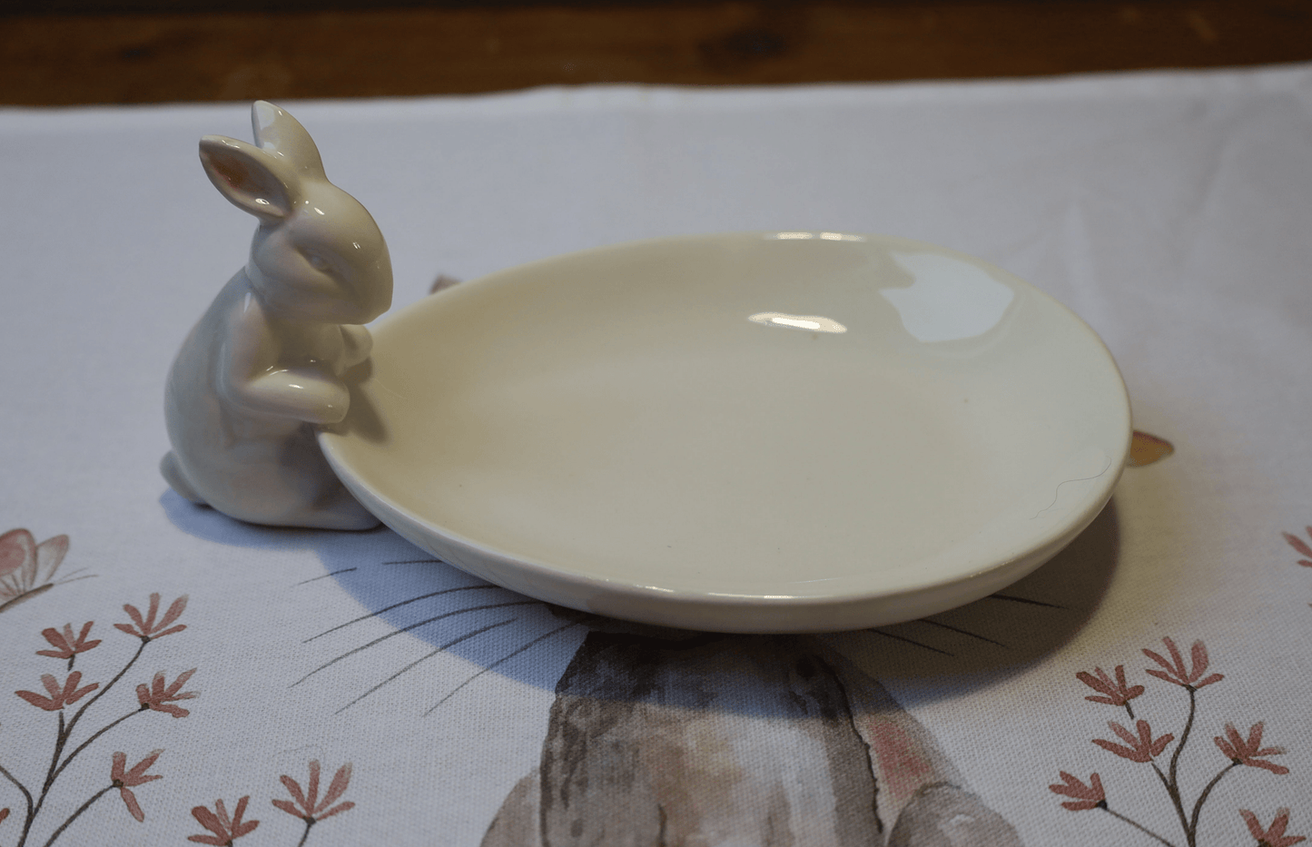 Oster Servierschale mit Häschen Motiv - Weiße Porzellan Schale 20cm Landhaus {{ Shabby Chic und Landhaus Deko }} {{ www.Stein-Alt.de }}