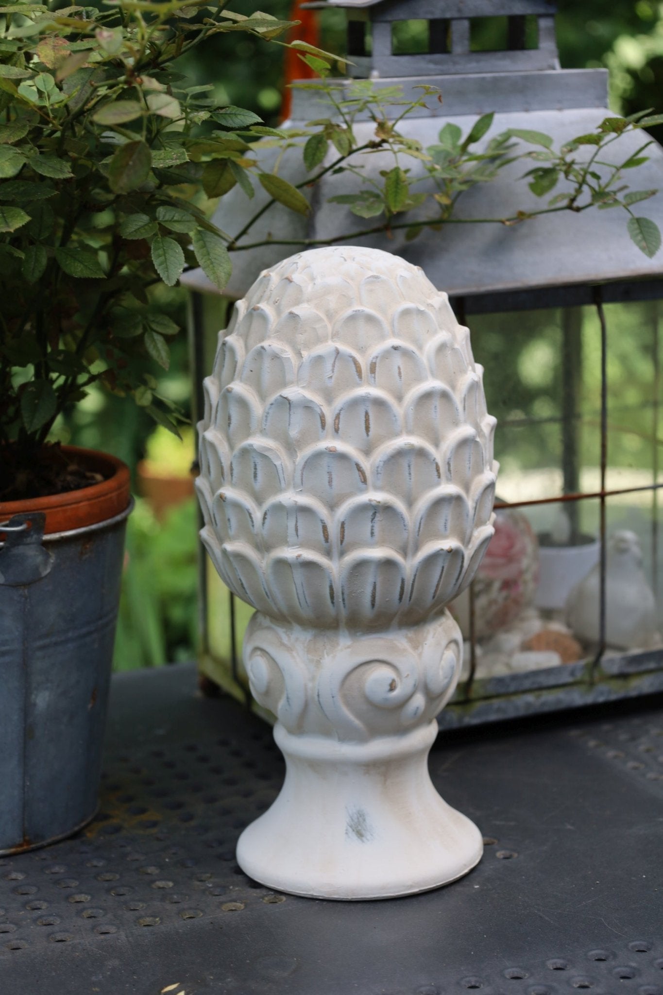 Pinienzapfen Terracotta | Garten-Deko Landhausstil für Balkon & Garten {{ Shabby Chic und Landhaus Deko }} {{ www.Stein-Alt.de }}