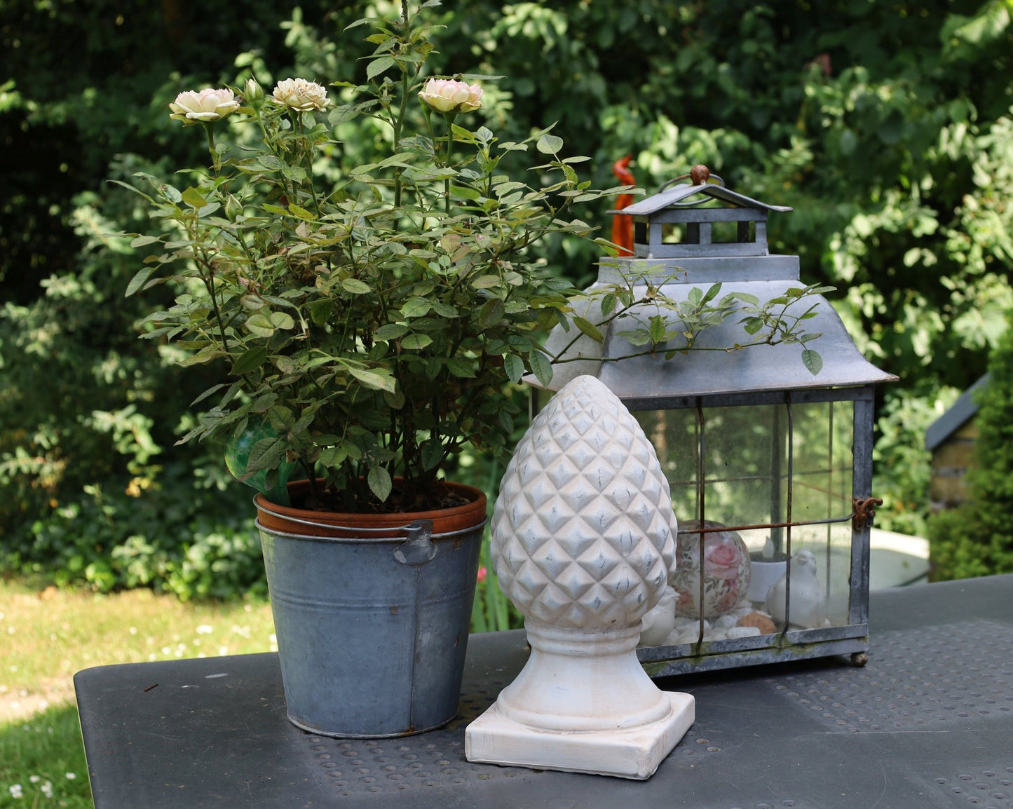 Zinkeimer Grau | Dekorativer Übertopf im Landhausstil Ø 18 cm {{ Shabby Chic und Landhaus Deko }} {{ www.Stein-Alt.de }}