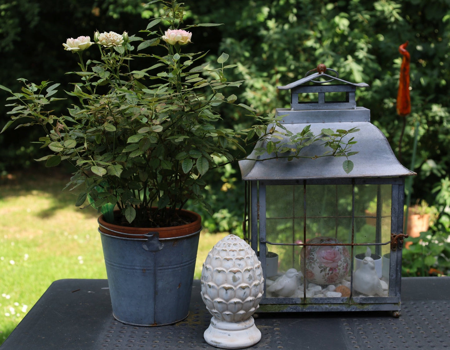 Zinkeimer Grau | Dekorativer Übertopf im Landhausstil Ø 18 cm {{ Shabby Chic und Landhaus Deko }} {{ www.Stein-Alt.de }}