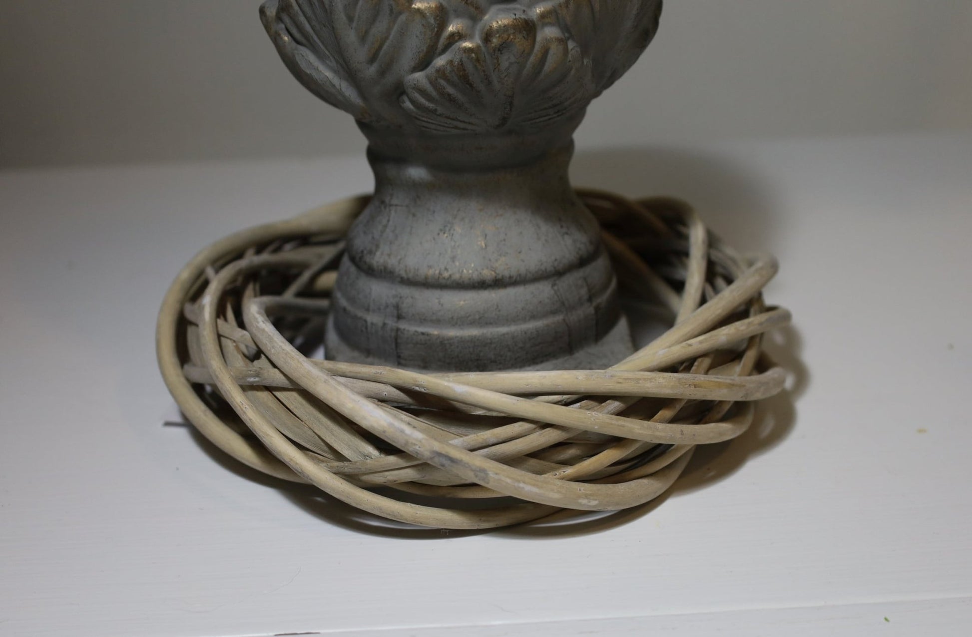 Pinienzapfen Terracotta Grau-Gold – Gartendeko Landhausstil {{ Shabby Chic und Landhaus Deko }} {{ www.Stein-Alt.de }}