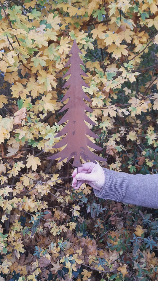 Edelrost Tannenbaum - Winterdekoration für Garten & Balkon