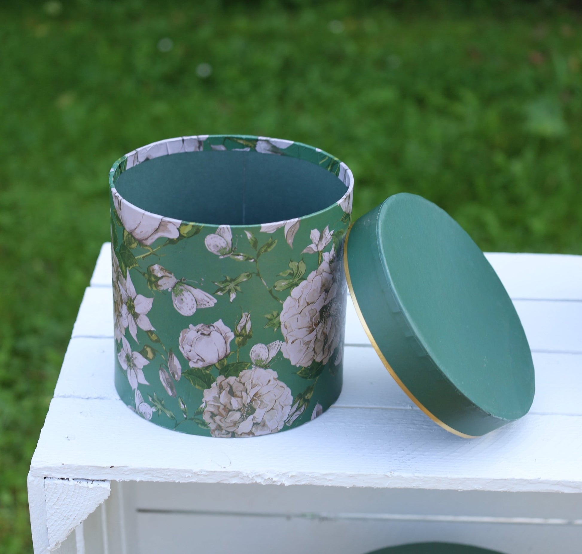 Runde Aufbewahrungsschachteln mit Blumenmuster Grün - 3er Set Pappschachteln {{ Shabby Chic und Landhaus Deko }} {{ www.Stein-Alt.de }}