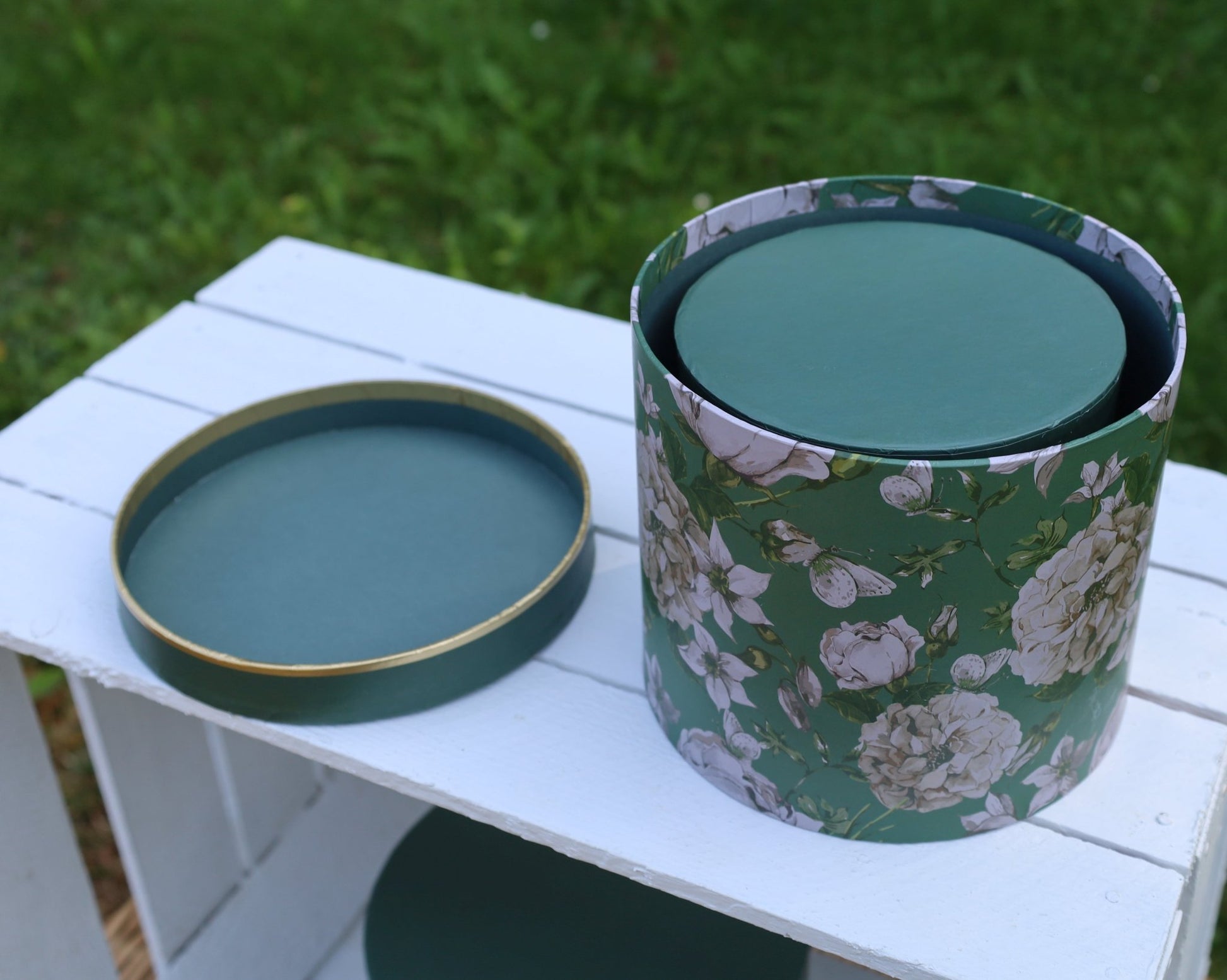 Runde Aufbewahrungsschachteln mit Blumenmuster Grün - 3er Set Pappschachteln {{ Shabby Chic und Landhaus Deko }} {{ www.Stein-Alt.de }}
