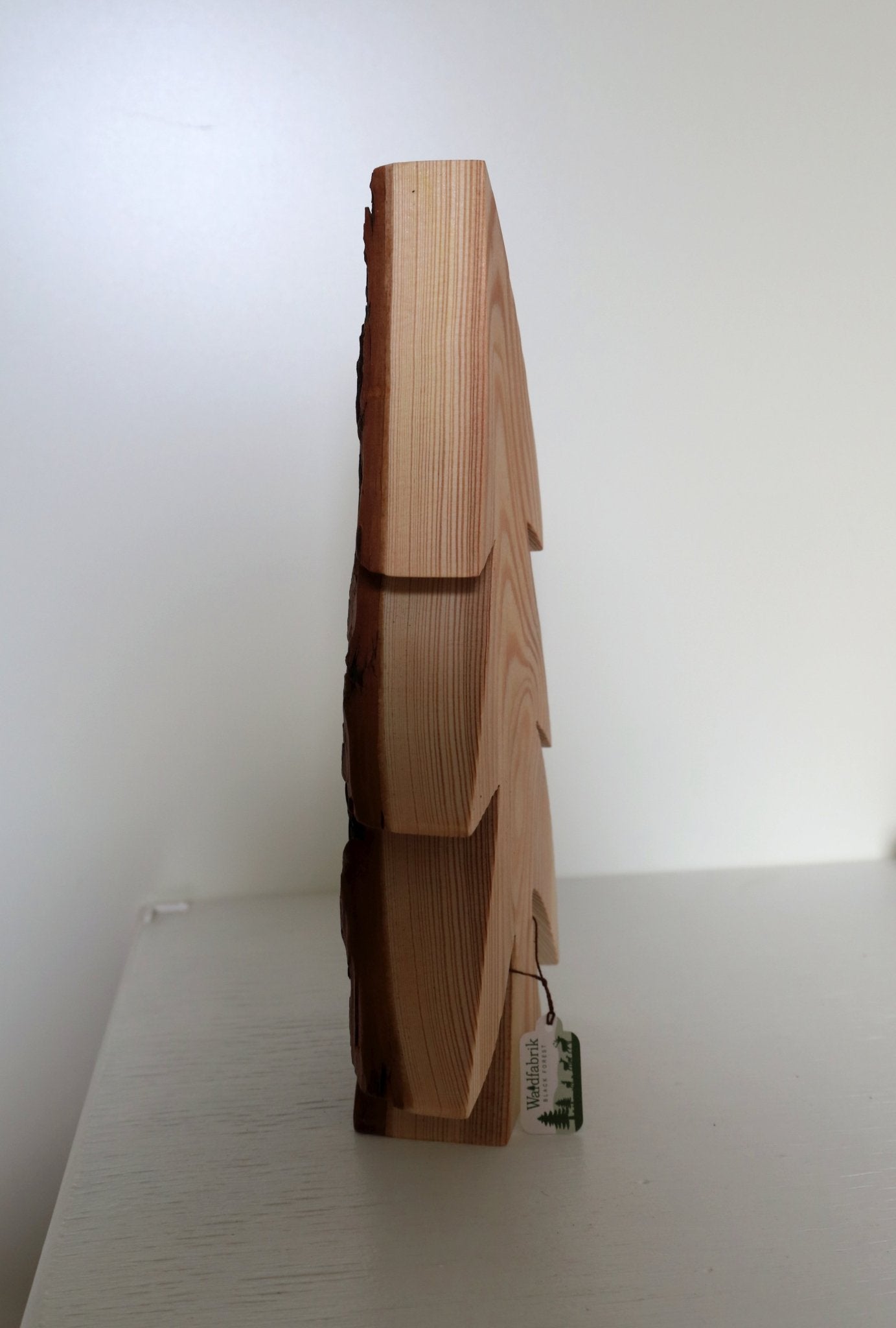 Rustikaler Tannenbaum aus Rindenholz - Handgefertigt im Landhausstil {{ Shabby Chic und Landhaus Deko }} {{ www.Stein-Alt.de }}