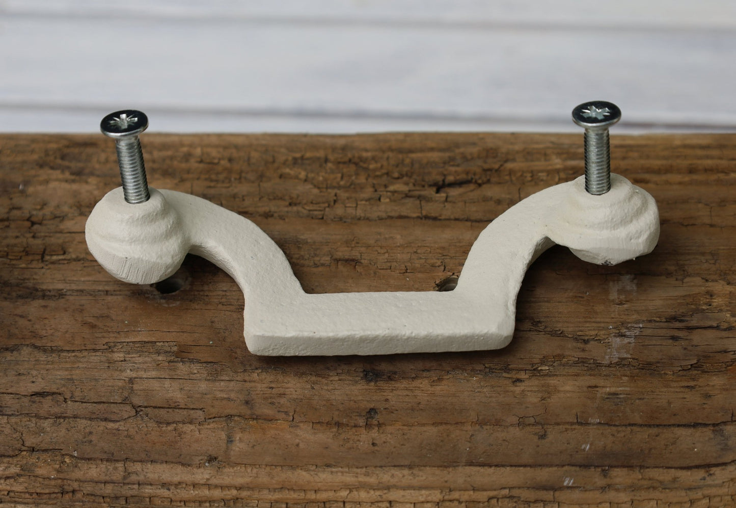 Shabby Chic Schubladengriff / Möbelknauf aus Eisen in Creme-Weiß {{ Shabby Chic und Landhaus Deko }} {{ www.Stein-Alt.de }}