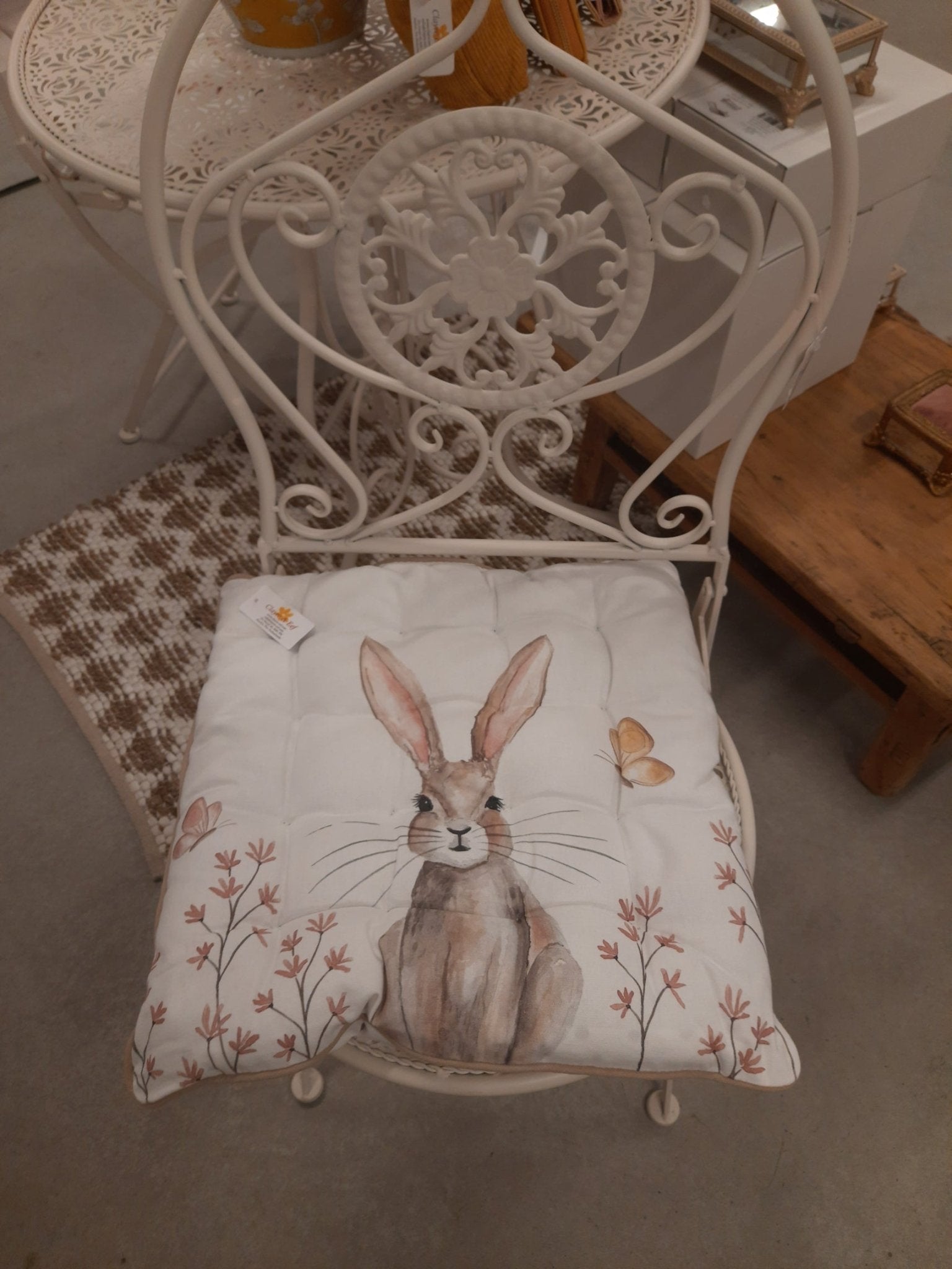 Stuhlkissen Ostern Hase Weiß-Braun - Frühling Sitzkissen Baumwolle Landhausstil Clayre & Eef {{ Shabby Chic und Landhaus Deko }} {{ www.Stein-Alt.de }}