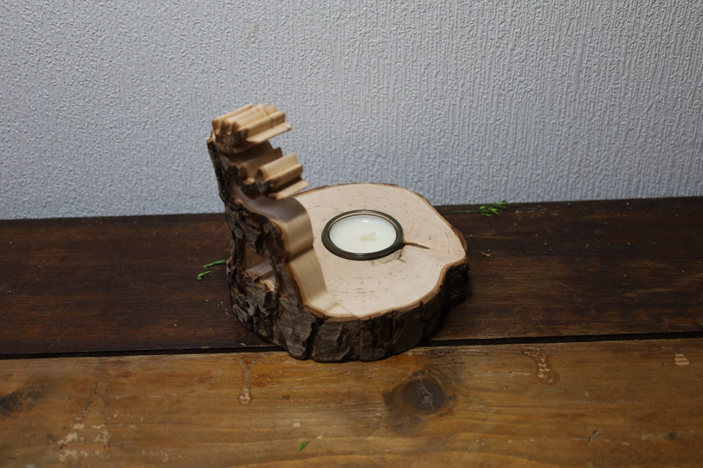 Teelichthalter Baumstamm mit Hirsch - Rustikale Weihnachtsdeko Holz {{ Shabby Chic und Landhaus Deko }} {{ www.Stein-Alt.de }}