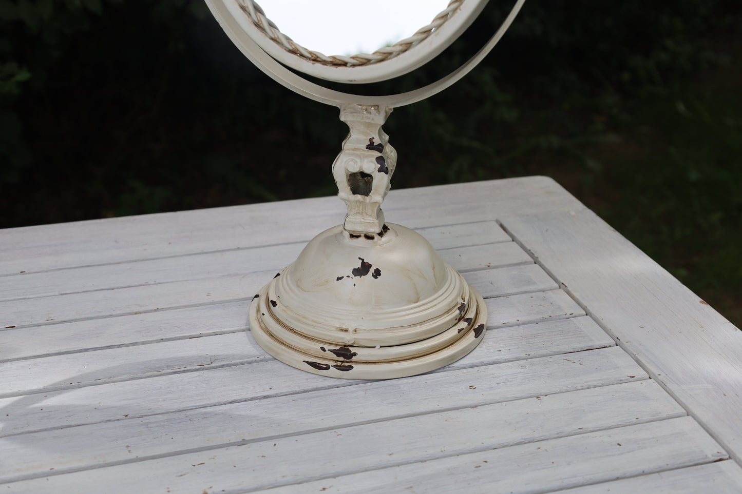Tischspiegel Brocante-Stil – Schminkspiegel aus Metall in Creme | Clayre & Eef {{ Shabby Chic und Landhaus Deko }} {{ www.Stein-Alt.de }}