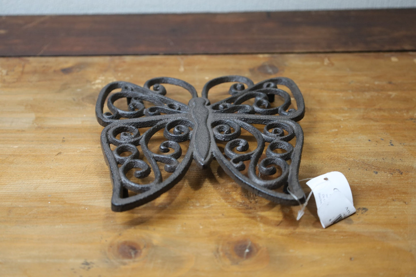 Topfuntersetzer Schmetterling aus Gusseisen - Landhausstil {{ Shabby Chic und Landhaus Deko }} {{ www.Stein-Alt.de }}