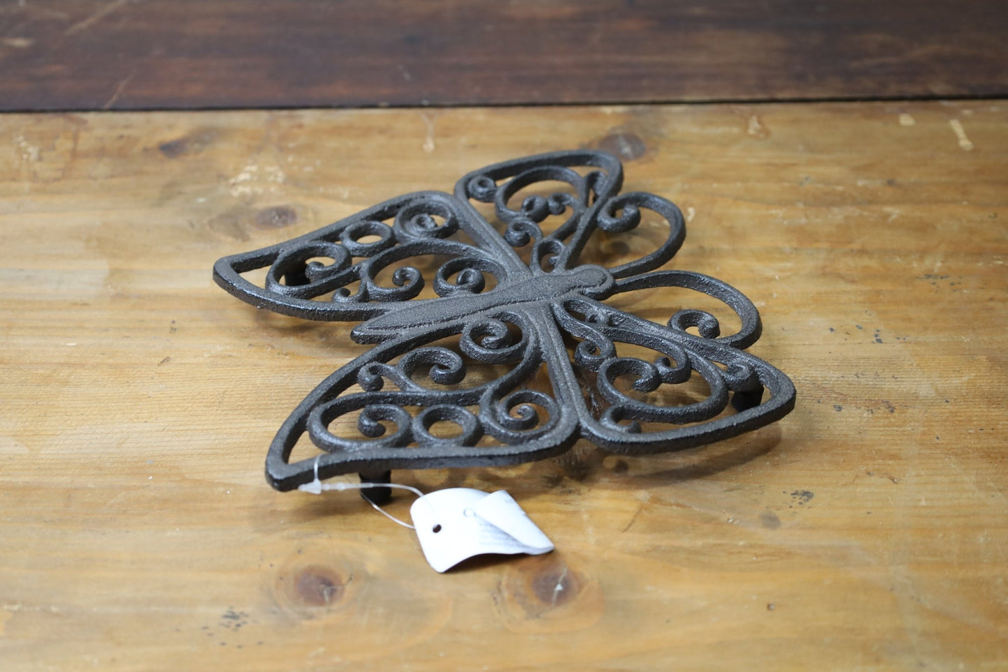 Topfuntersetzer Schmetterling aus Gusseisen - Landhausstil {{ Shabby Chic und Landhaus Deko }} {{ www.Stein-Alt.de }}