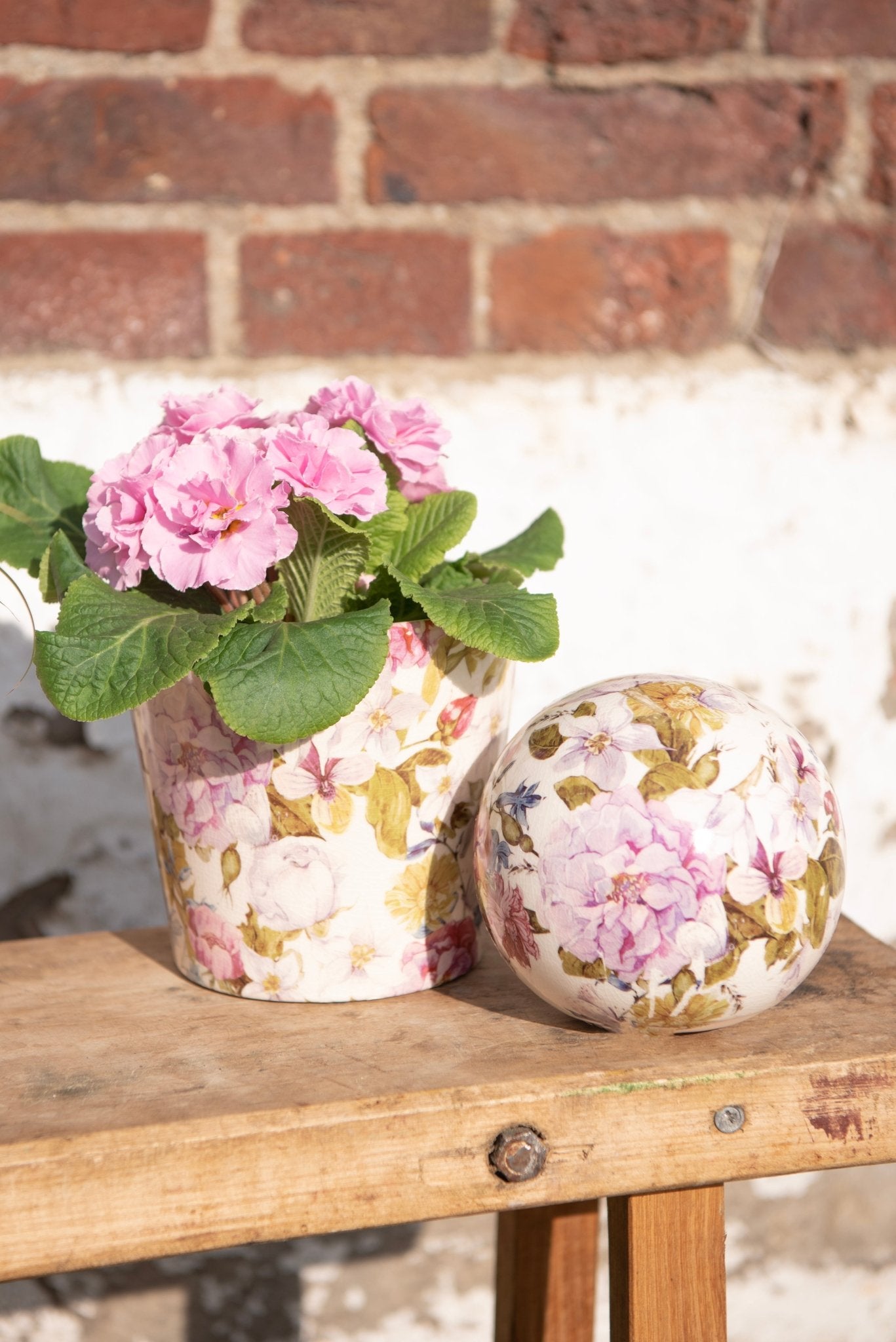 Übertopf Pfingstrose Keramik Lila-Grün - Landhausstil Blumentopf 14 cm hoch, Ø 13 cm {{ Shabby Chic und Landhaus Deko }} {{ www.Stein-Alt.de }}