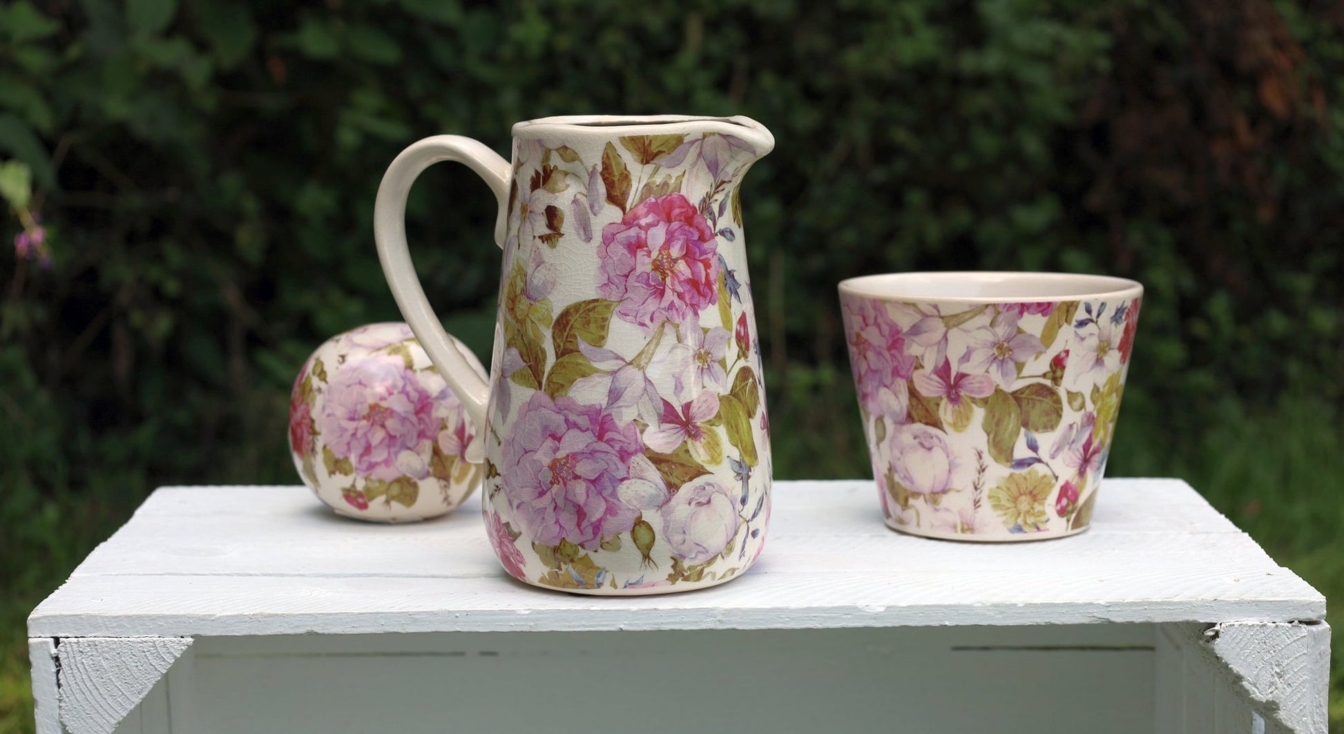 Übertopf Pfingstrose Keramik Lila-Grün - Landhausstil Blumentopf {{ Shabby Chic und Landhaus Deko }} {{ www.Stein-Alt.de }}