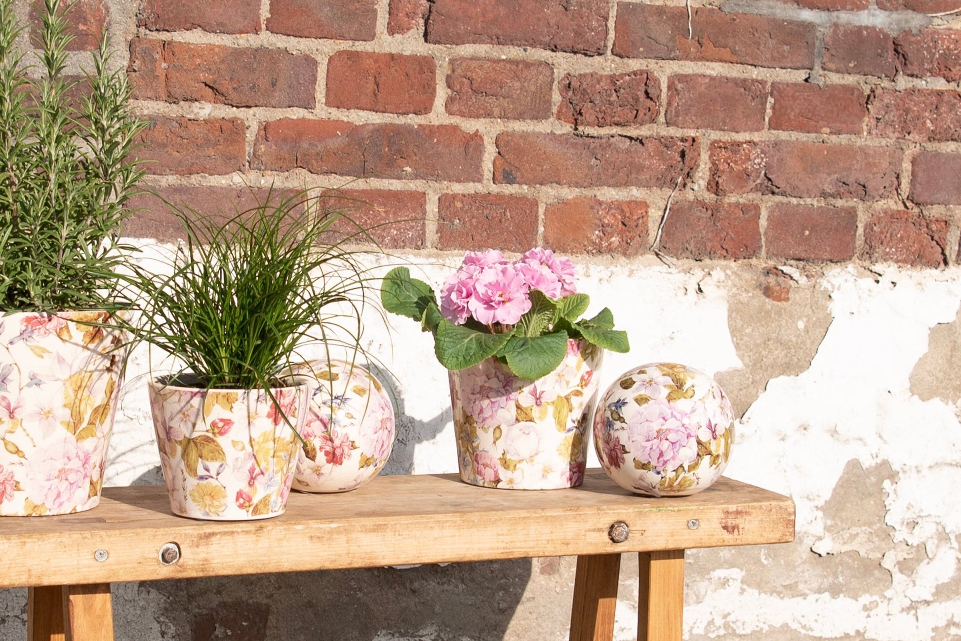 Übertopf Pfingstrose Keramik Lila-Grün - Landhausstil Blumentopf {{ Shabby Chic und Landhaus Deko }} {{ www.Stein-Alt.de }}