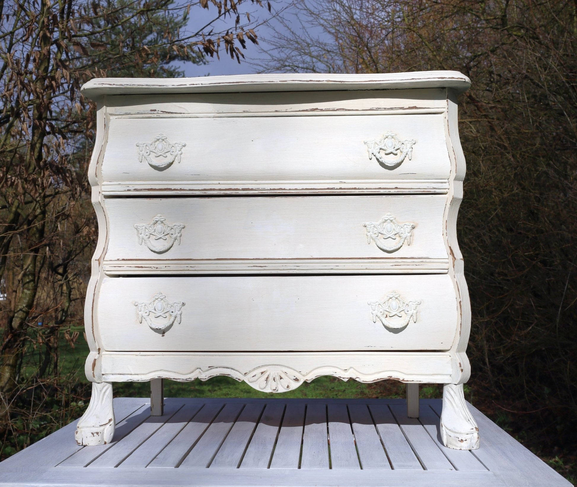 Vintage Kommode Creme Barock-Stil Shabby Chic | Massivholz Beistelltisch {{ Shabby Chic und Landhaus Deko }} {{ www.Stein-Alt.de }}