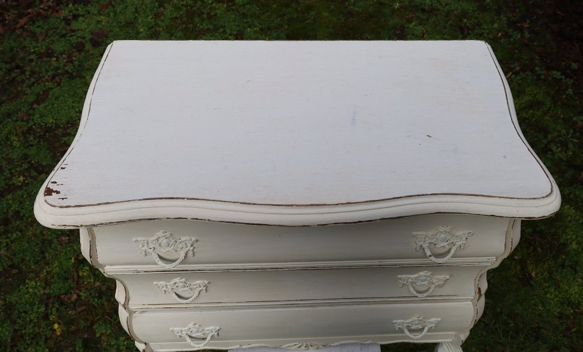 Vintage Kommode Creme Barock-Stil Shabby Chic | Massivholz Beistelltisch {{ Shabby Chic und Landhaus Deko }} {{ www.Stein-Alt.de }}