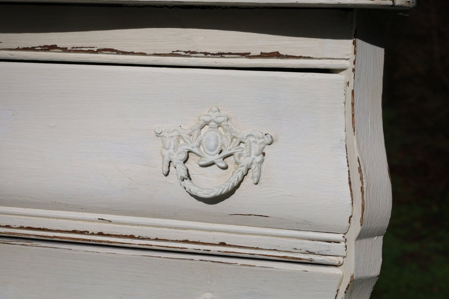 Vintage Kommode Creme Barock-Stil Shabby Chic | Massivholz Beistelltisch {{ Shabby Chic und Landhaus Deko }} {{ www.Stein-Alt.de }}