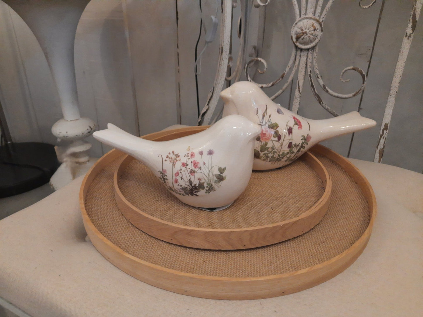 Vogel Frühlingsdeko Keramik Beige Blumenwiese Landhausstil - Clayre & Eef {{ Shabby Chic und Landhaus Deko }} {{ www.Stein-Alt.de }}