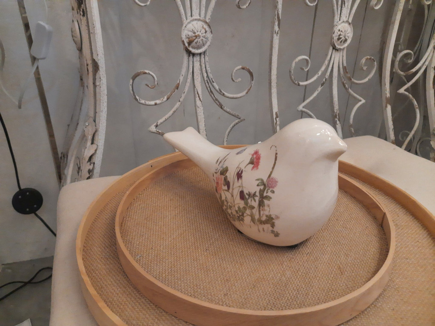 Vogel Frühlingsdeko Keramik Beige Blumenwiese Landhausstil - Clayre & Eef {{ Shabby Chic und Landhaus Deko }} {{ www.Stein-Alt.de }}