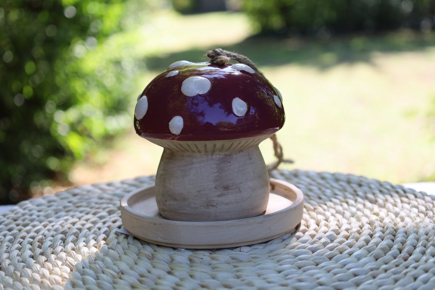 Vogelhäuschen Fliegenpilz Keramik – Schlafplatz für Vögel {{ Shabby Chic und Landhaus Deko }} {{ www.Stein-Alt.de }}