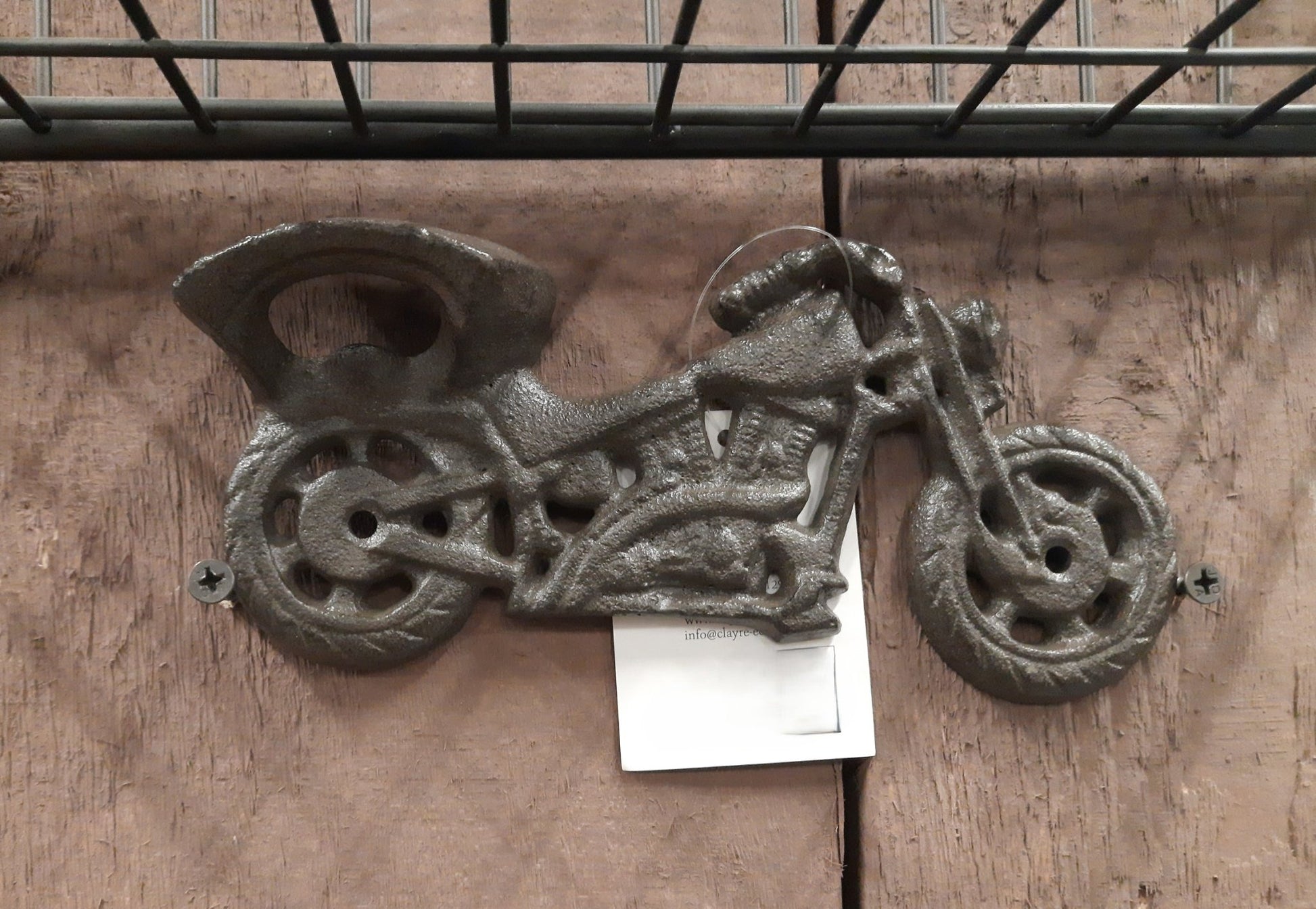 Wandflaschenöffner Motorrad Gusseisen – Vintage Biker Deko 19cm {{ Shabby Chic und Landhaus Deko }} {{ www.Stein-Alt.de }}