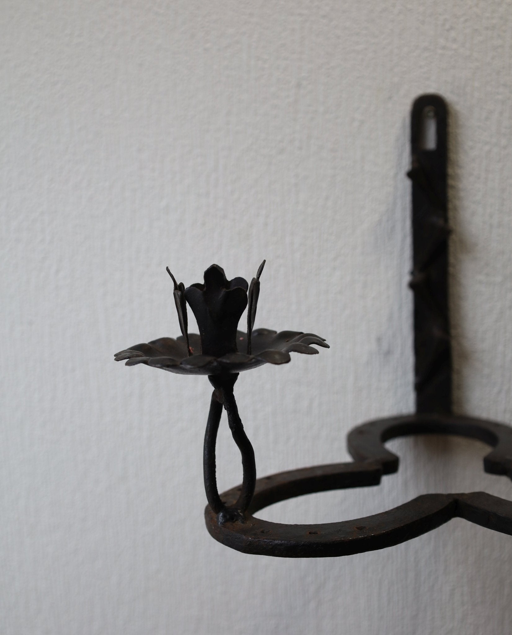 Wandkerzenhalter Hufeisen Gusseisen Schwarz - Kleeblatt-Design für 2 Kerzen Landhaus {{ Shabby Chic und Landhaus Deko }} {{ www.Stein-Alt.de }}