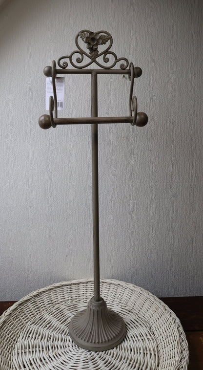 Toilettenpapierhalter / WC-Rollenhalter WC-Rollenhalter Shabby Chic Beige – Toilettenpapierständer im Landhausstil Shabby Chic und Landhaus Deko bei www.Stein-Alt.de