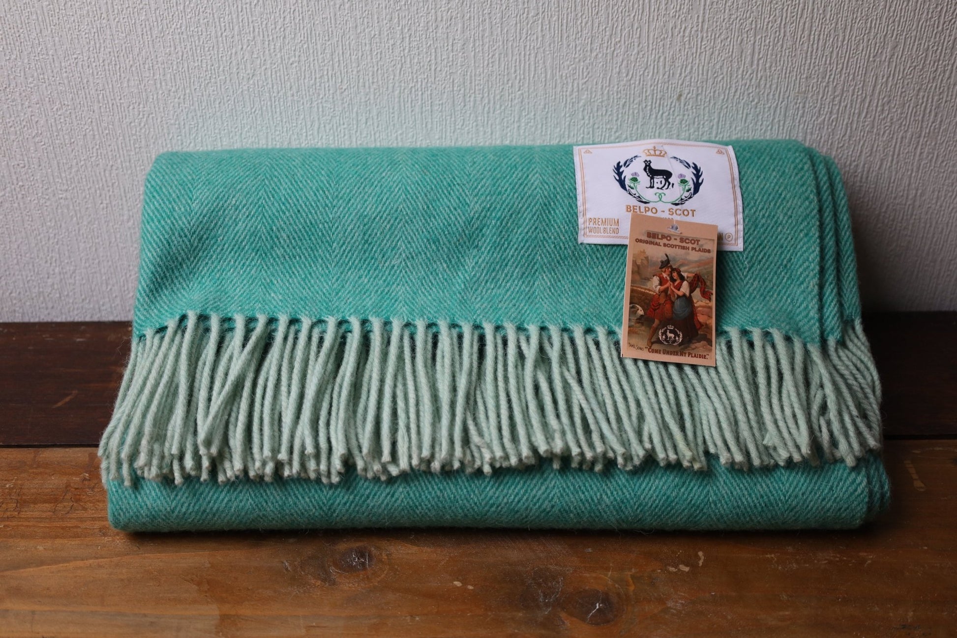 Wolldecke Grünblau Herringbone – 100% Recycelte Wolle Kuscheldecke {{ Shabby Chic und Landhaus Deko }} {{ www.Stein-Alt.de }}