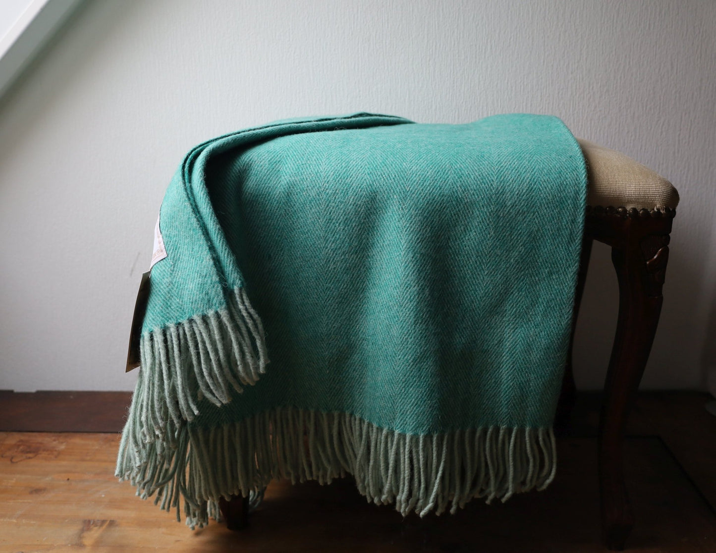 Wolldecke Grünblau Herringbone – 100% Recycelte Wolle Kuscheldecke {{ Shabby Chic und Landhaus Deko }} {{ www.Stein-Alt.de }}