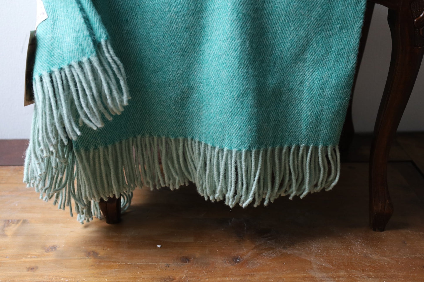 Wolldecke Grünblau Herringbone – 100% Recycelte Wolle Kuscheldecke {{ Shabby Chic und Landhaus Deko }} {{ www.Stein-Alt.de }}